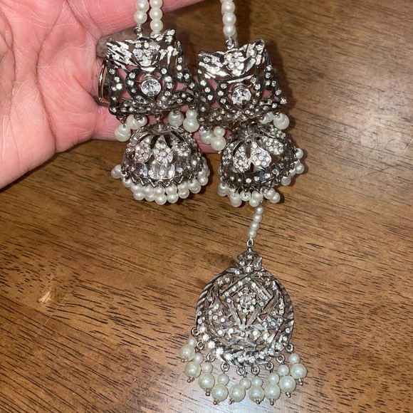 Pakistani Wedding Earrings and Tikka Set - Picture 4 of 4